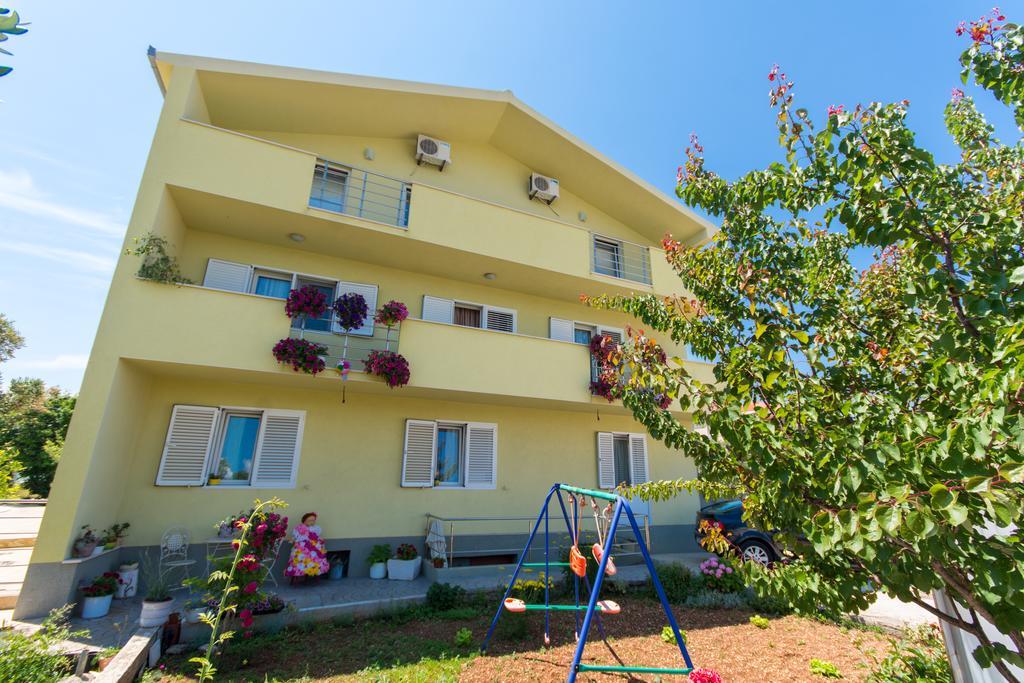 Apartments Petra Trogir Bagian luar foto