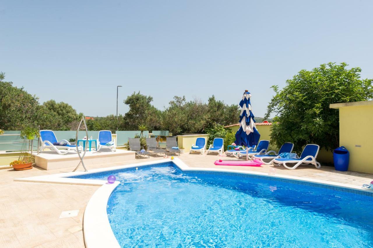 Apartments Petra Trogir Bagian luar foto