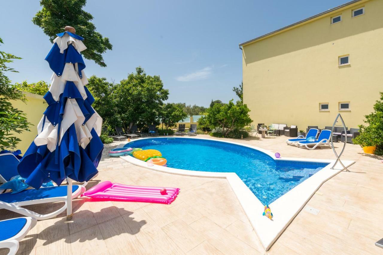 Apartments Petra Trogir Bagian luar foto
